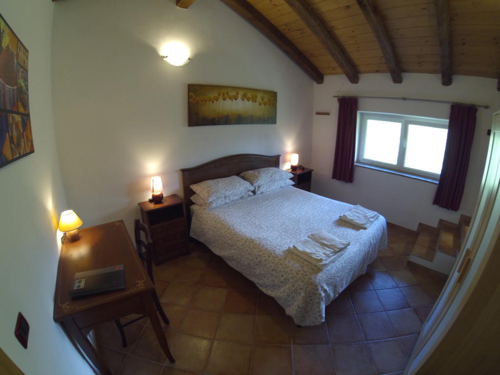 Al Campo Di Sotto Bed & Breakfast Buia Номер фото
